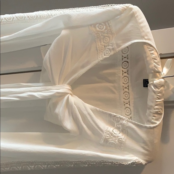 Blouse - Picture 1 of 2